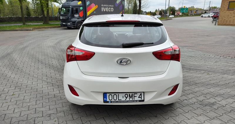 Hyundai I30 cena 38900 przebieg: 131000, rok produkcji 2015 z Praszka małe 436